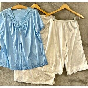 Vintage Vanity Fair Slip Shorts Skirt Top Nylon White Blue Lot of 3 Pcs Sz Med